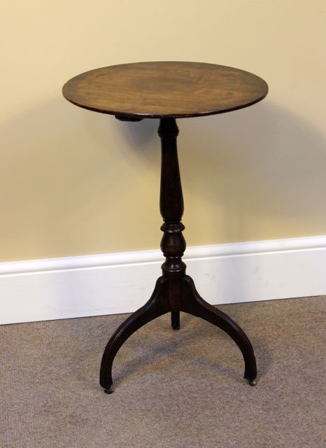 C.1800 Mahogany Tripod Table