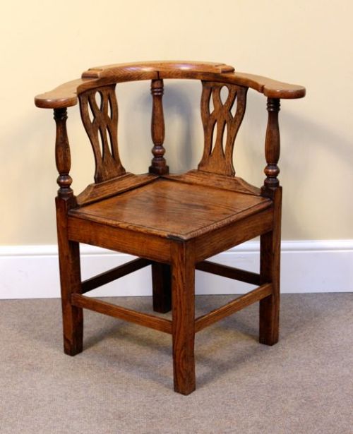 18thc. Oak Corner Chair