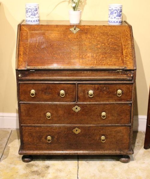 Queen Anne Oak Bureau