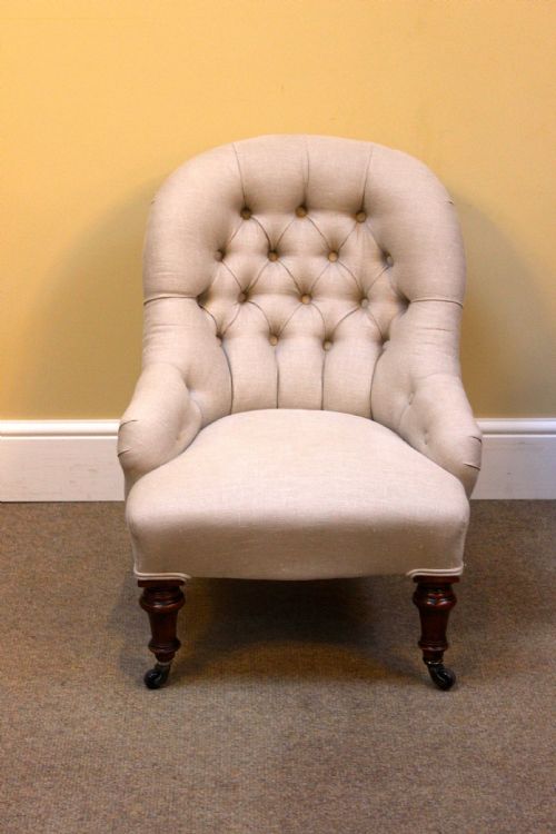 19thc. Walnut Button Back Nursing/side Chair