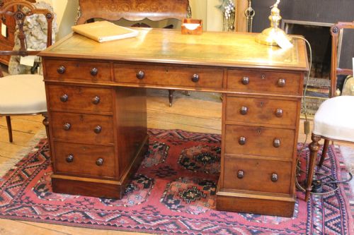 19thc. Mahogany Pedestal Desk