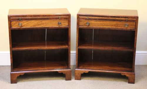 Pair of 19thc. Mahogany Bedside Tables