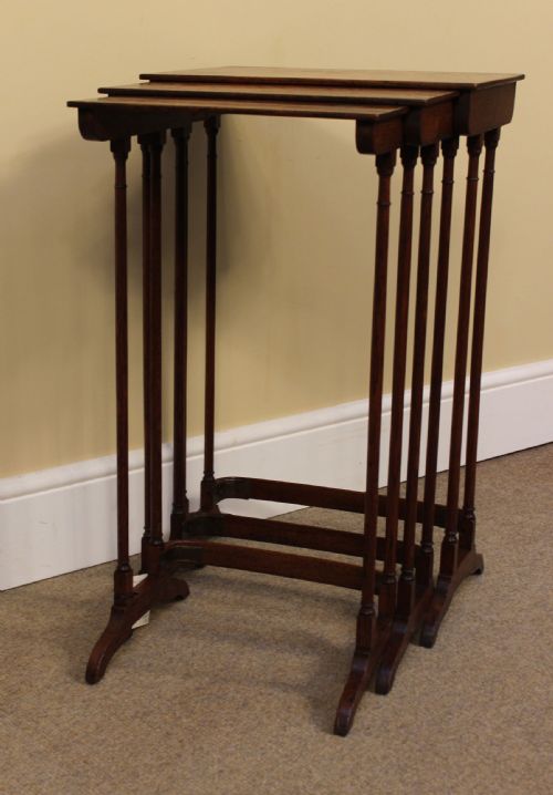 SET OF 19THC OAK NEST THREE TABLES - ADDITIONAL PHOTO 1