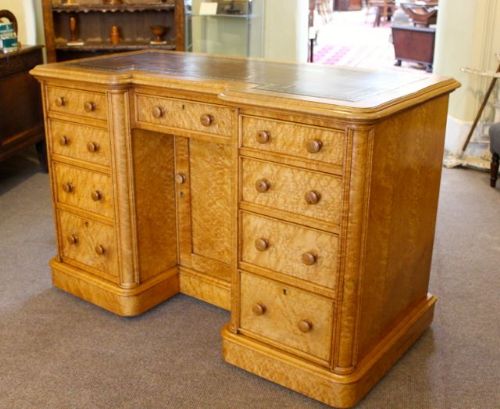 19THC SATIN WOOD PEDESTAL KNEE HOLE DESK