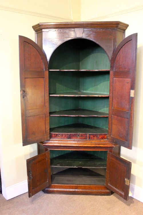18THC OAK CORNER CUPBOARD - ADDITIONAL PHOTO 3