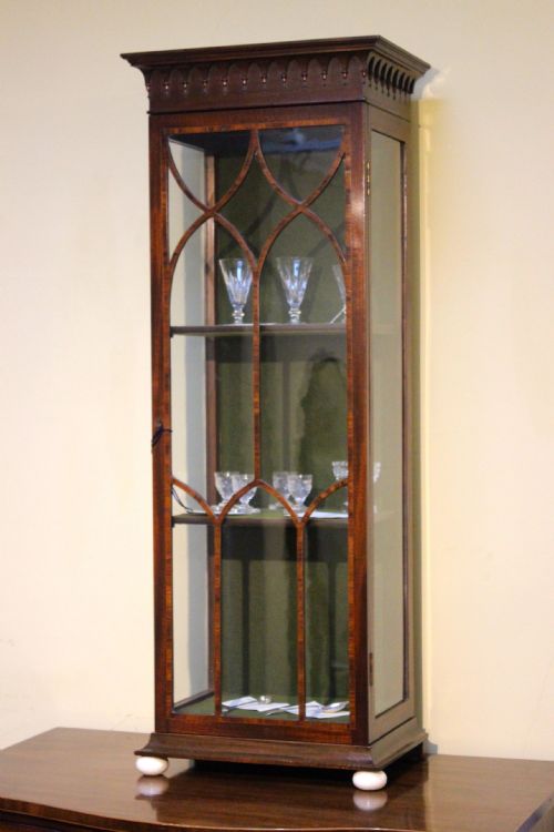LATE 19THC MAHOGANY DISPLAY CABINET - ADDITIONAL PHOTO 4