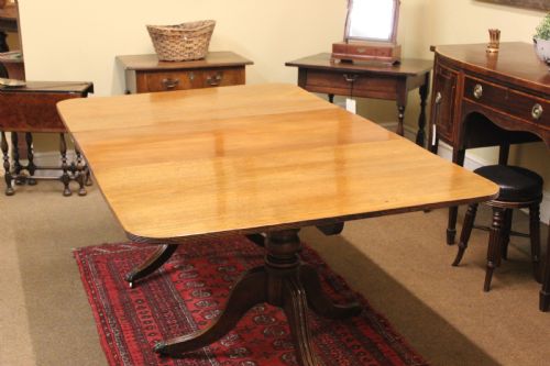 REGENCY TWO PILLAR MAHOGANY DINING TABLE - ADDITIONAL PHOTO 1