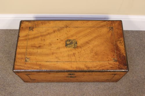 19THC SMALL CAMPHOR WOOD CHEST - ADDITIONAL PHOTO 5