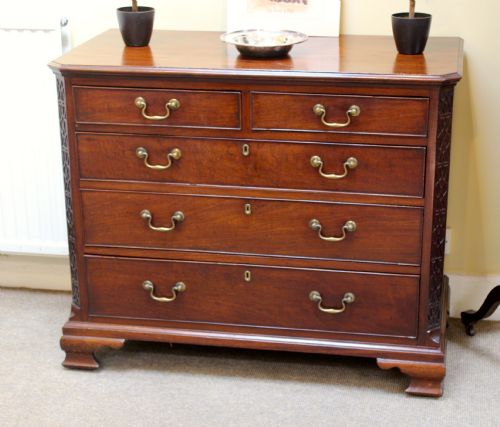 A Good 18thc. Mahogany Chest of Drawers