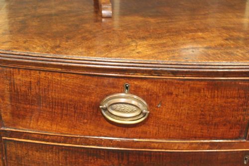 19THC MAHOGANY BOW FRONTED CHEST OF DRAWERS - ADDITIONAL PHOTO 3