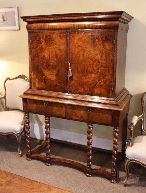 18THC WALNUT CABINET ON STAND