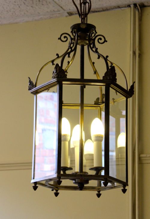A PAIR OF EARLY 20THC HEXAGONAL BRASS LANTERNS - ADDITIONAL PHOTO 2