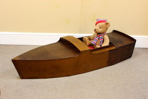 AN EDWARDIAN CHILDS RIVA MODEL BOAT - ADDITIONAL PHOTO 2