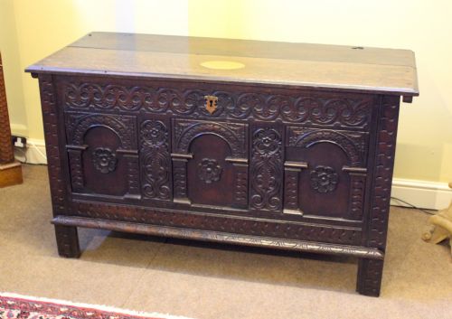 18THC OAK COFFER
