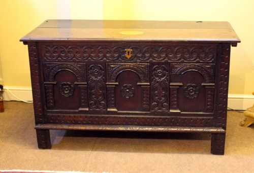 18THC OAK COFFER - ADDITIONAL PHOTO 1