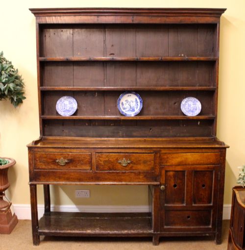 18thc. Oak Dresser & Rack
