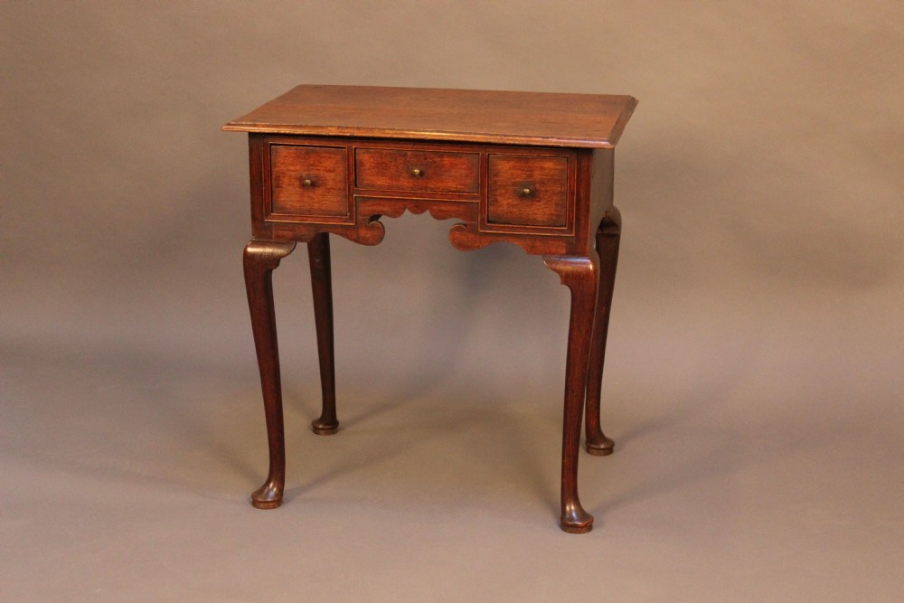 18thc. Oak Lowboy 