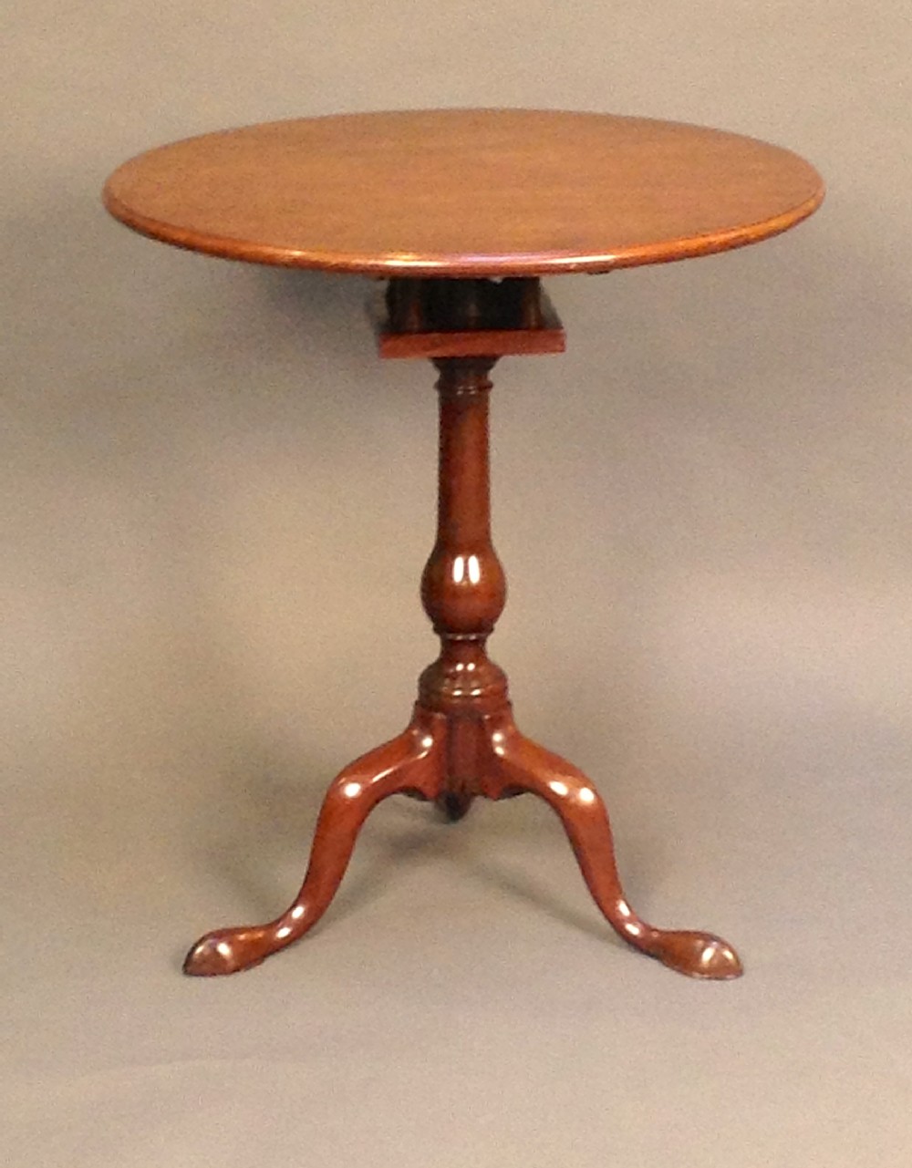 Early 19thc Walnut Birdcage Tripod Table