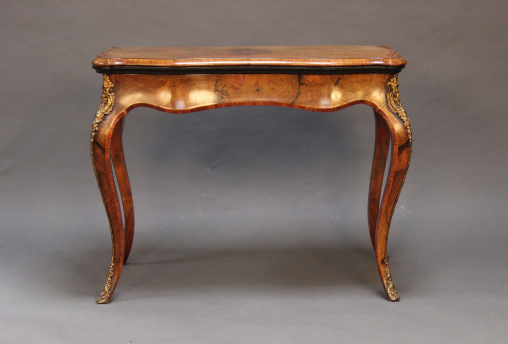 19thc. Walnut & King Wood Cross Banded Card Table