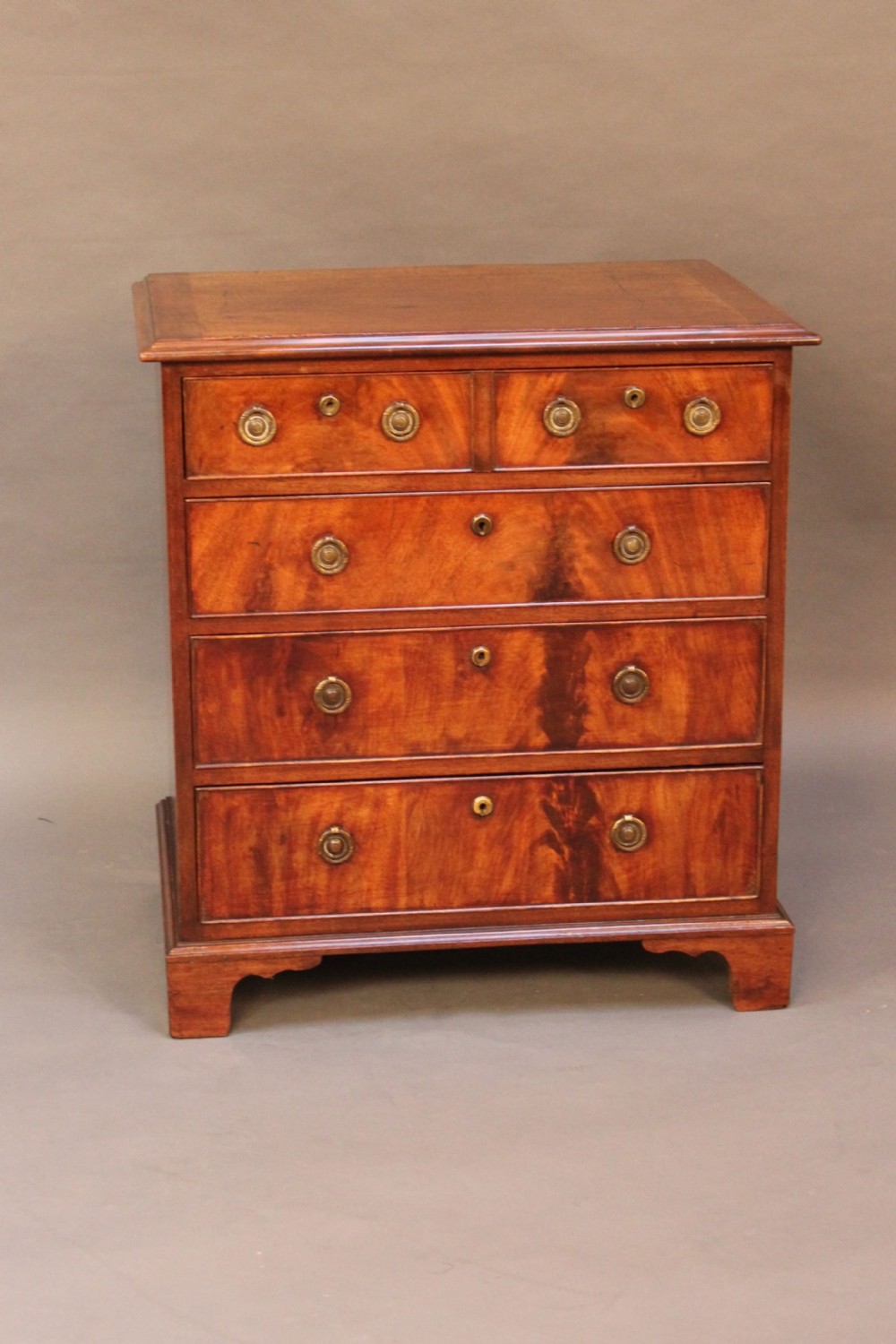 Small 19thc Mahogany commode chest