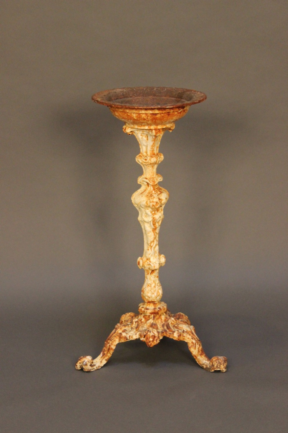 One 19thc Cast Iron Bird Bath