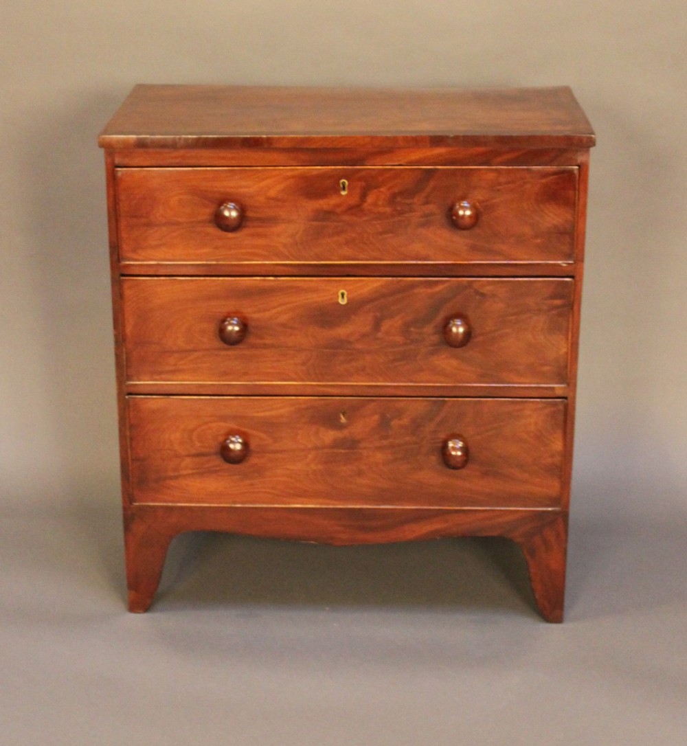 19thc. Mahogany 3 Drawer Chest of Drawers