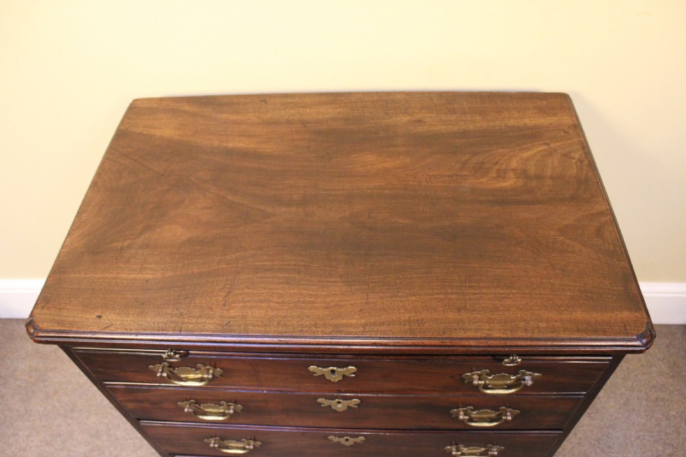18thc. Mahogany Chest of Drawers View III