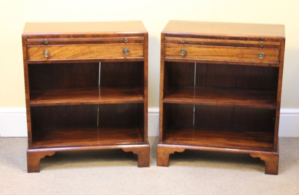 Pair of 19thc. Mahogany Bedside Tables View II