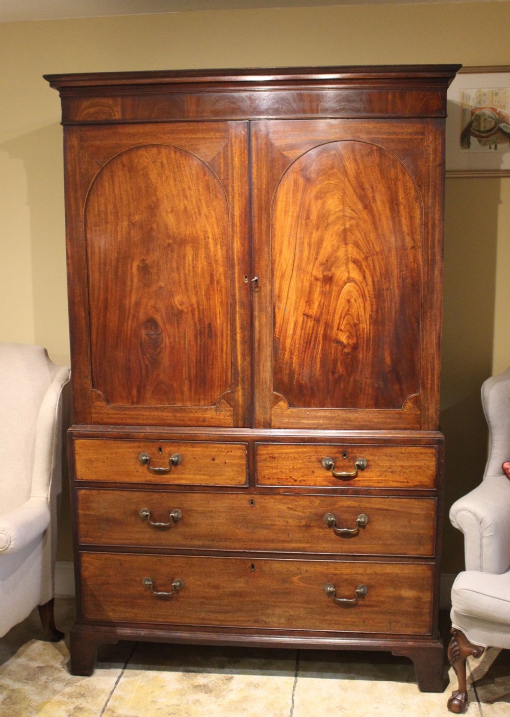 Georgian Mahogany Linen Press