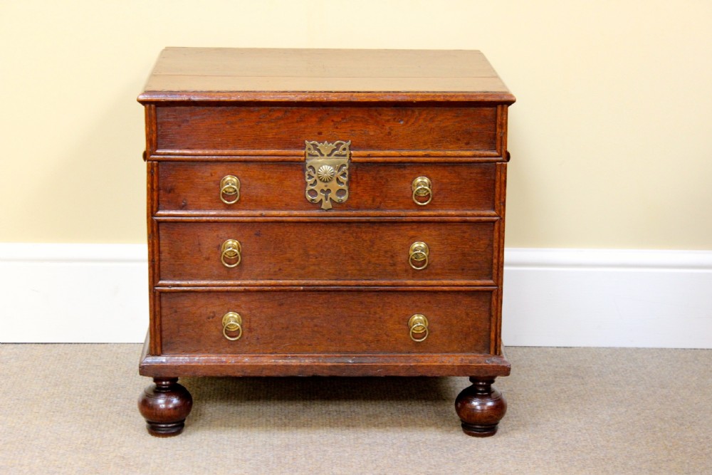 18thc. Oak Close Box View VI