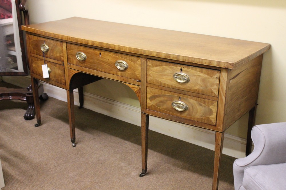 19thc. Mahogany Bow Fronted Sideboard