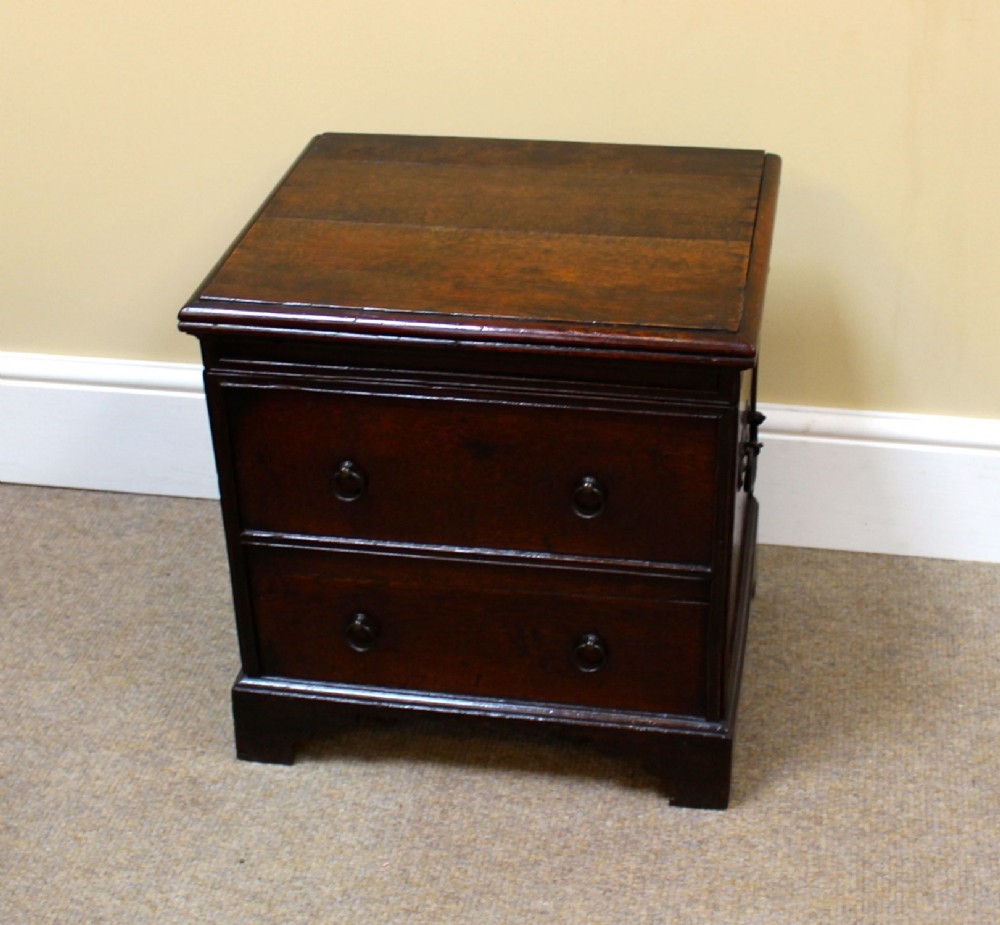 18thc. Oak Close Chest/Box 