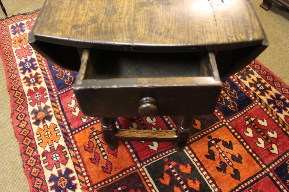 18thc Oak Drop-leaf Dining Table View IV
