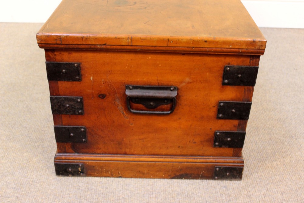 19thc Cedar Chest View X