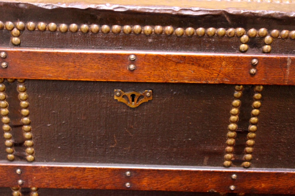 A Louis Vuitton Style Quality Steamer Trunk View V