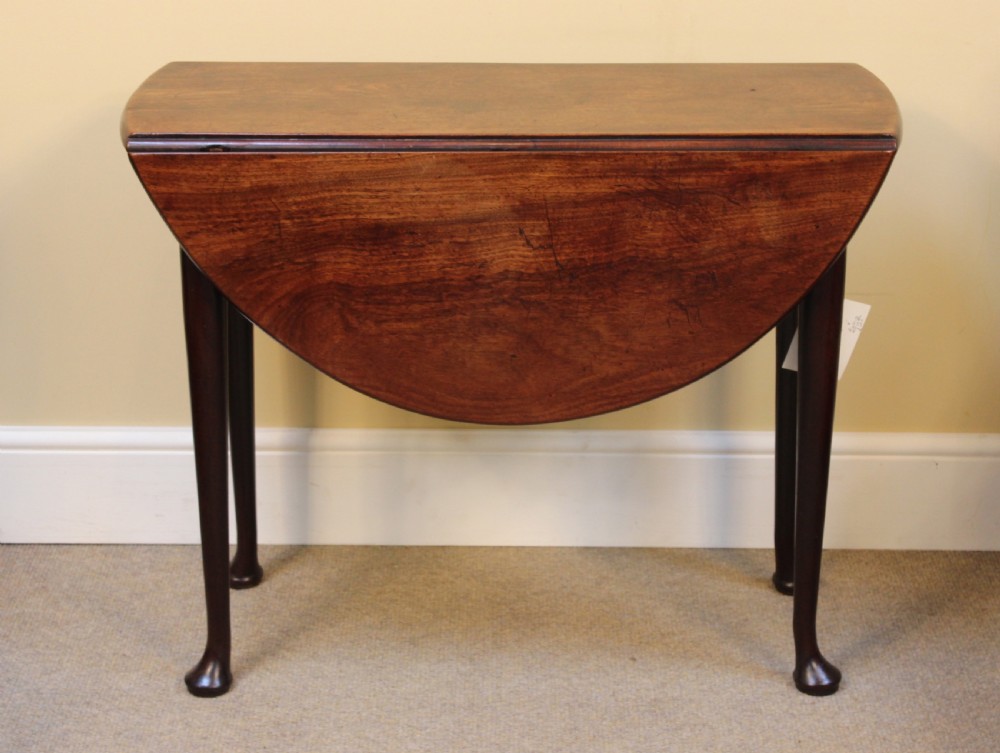 George III Mahogany Drop Leaf Table