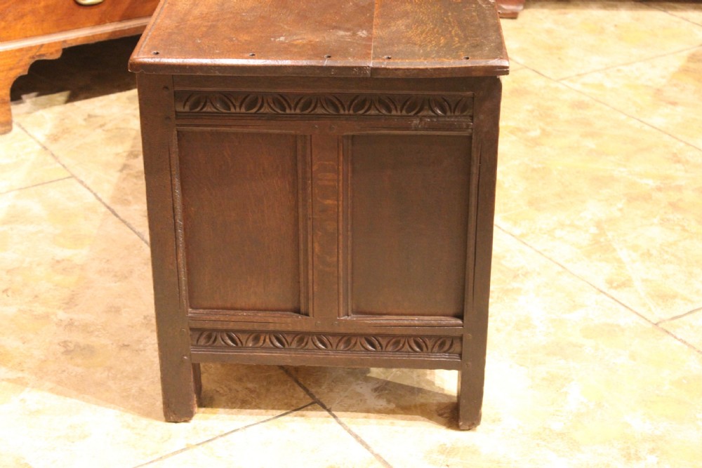 18thc. Oak Coffer  View VI