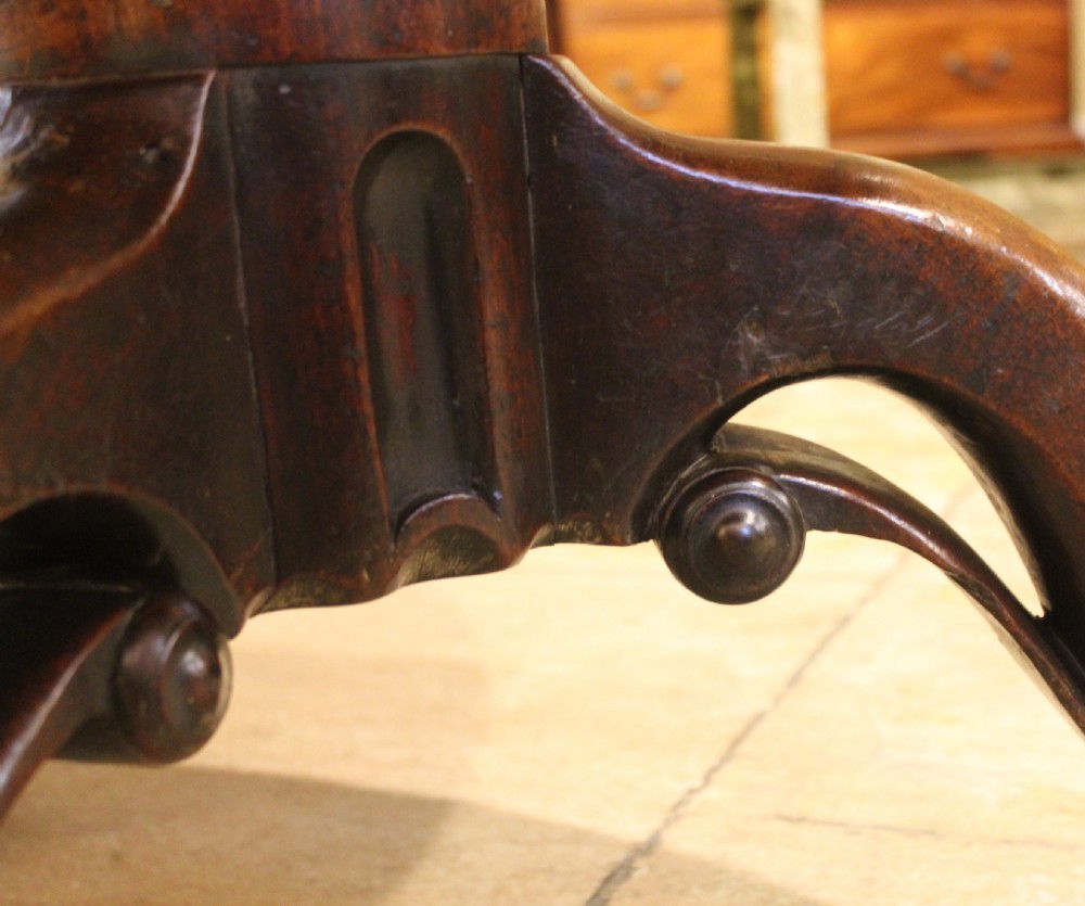 Large 18thc. Mahogany Breakfast Table View IV