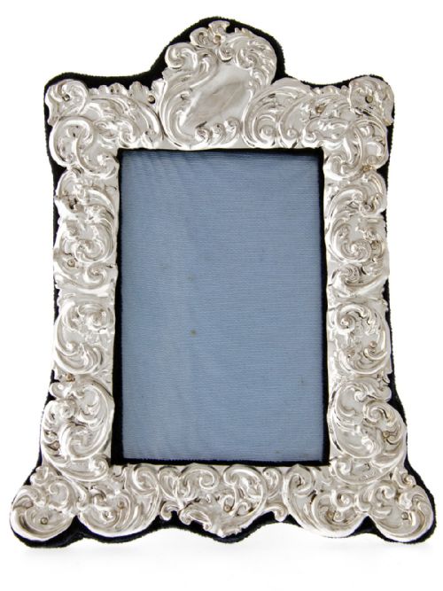 ANTIQUE CHESTER SILVER PHOTOGRAPH FRAME - ADDITIONAL PHOTO 3