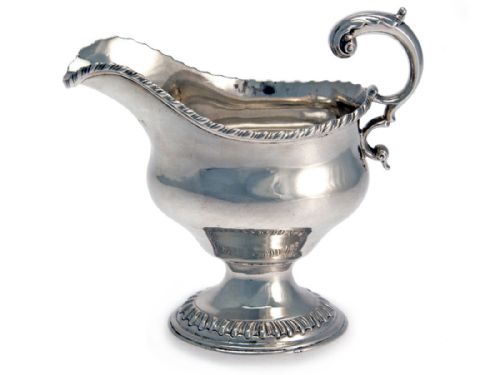 PAIR OF ANTIQUE SILVER GEORGE III OVAL SAUCE BOATS - ADDITIONAL PHOTO 1