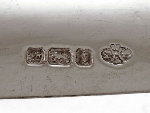 A STYLISH PAIR OF SERVING SPOONS C1911 - ADDITIONAL PHOTO 3