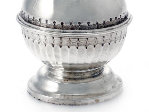 A VERY NICE QUALITY BALUSTER STYLE SILVER SUGAR CASTER C1915 - ADDITIONAL PHOTO 2