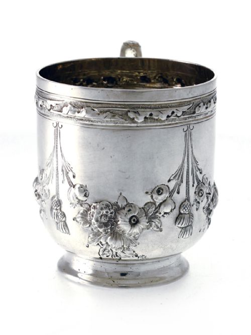 A CHARMING BALUSTER SHAPE VICTORIAN SILVER CHILD'S MUG - ADDITIONAL PHOTO 1