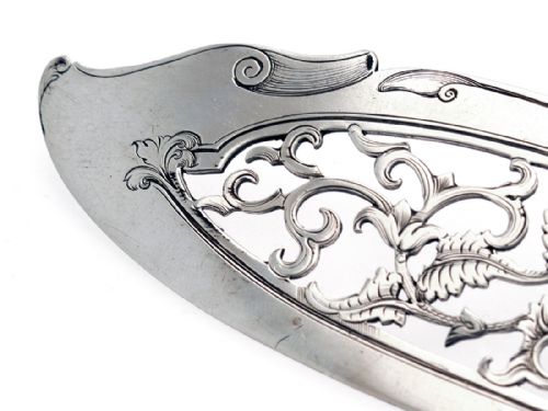 BOXED PAIR OF VICTORIAN SILVER FISH SERVERS - ADDITIONAL PHOTO 3