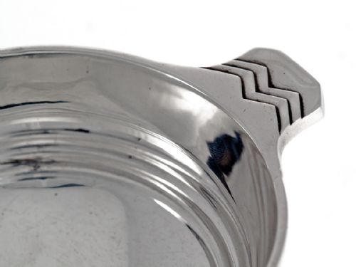 ART DECO STYLE SILVER QUAICHE - ADDITIONAL PHOTO 2