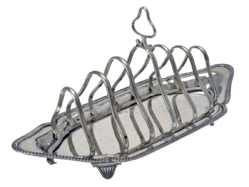 a quality george iii style silver toast rack - CATEGORY: ANTIQUE SILVER - DATED 1900