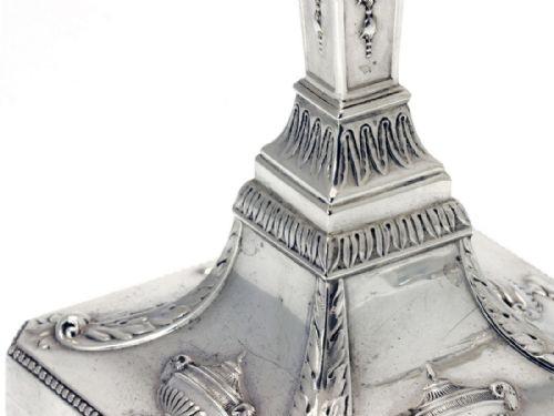 PAIR OF ADAM STYLE SILVER CANDLESTICKS C1901 - ADDITIONAL PHOTO 4
