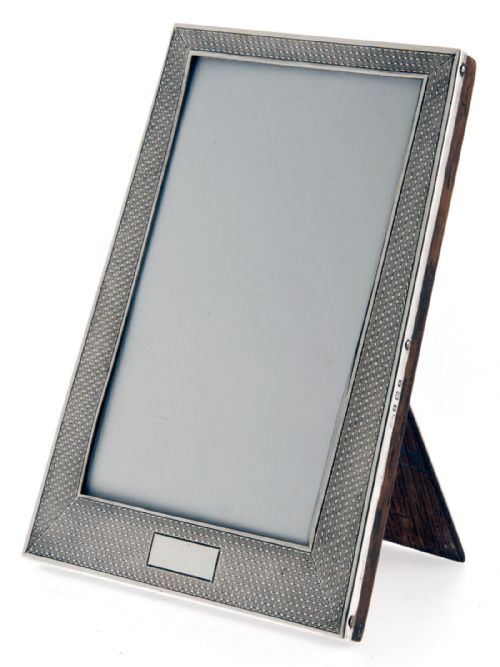 an engine turned silver photo or picture frame 1925 - CATEGORY: ANTIQUE SILVER - DATED 1920
