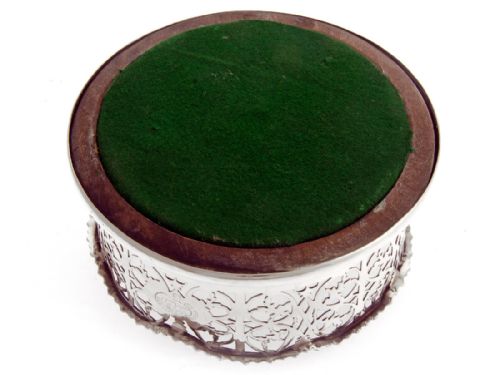 A PAIR OF ELKINGTON CO SILVER PLATED COASTERS - ADDITIONAL PHOTO 5