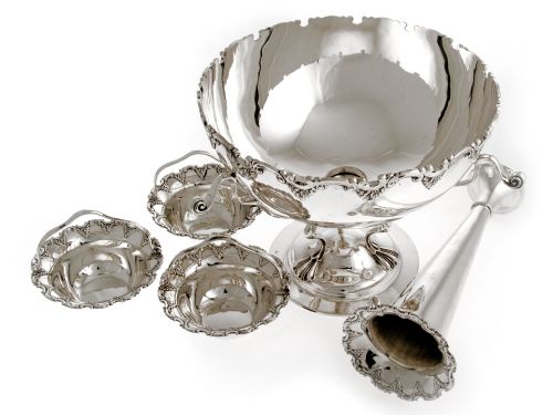 A DECORATIVE EDWARDIAN CENTRE PIECE WITH THREE HANGING BASKETS - ADDITIONAL PHOTO 1